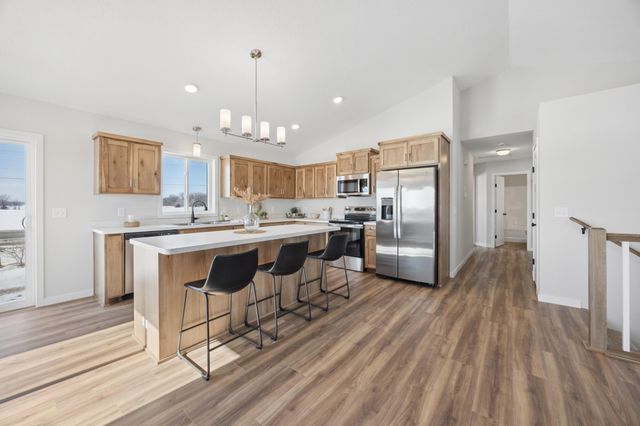 1024 26th St Loop, Sartell, MN 56377