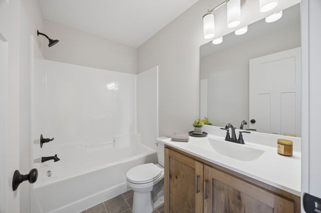 1024 26th St Loop, Sartell, MN 56377