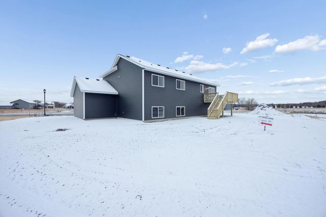 1024 26th St Loop, Sartell, MN 56377