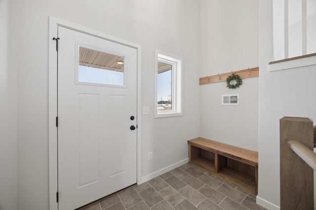 1024 26th St Loop, Sartell, MN 56377