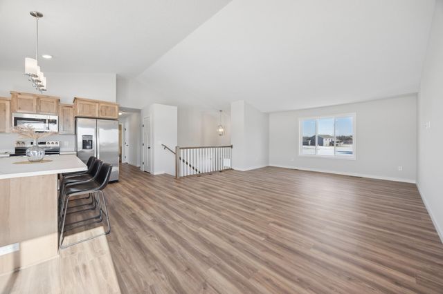 1024 26th St Loop, Sartell, MN 56377