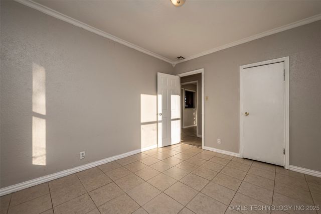 613 F Street SW, Ardmore, OK 73401