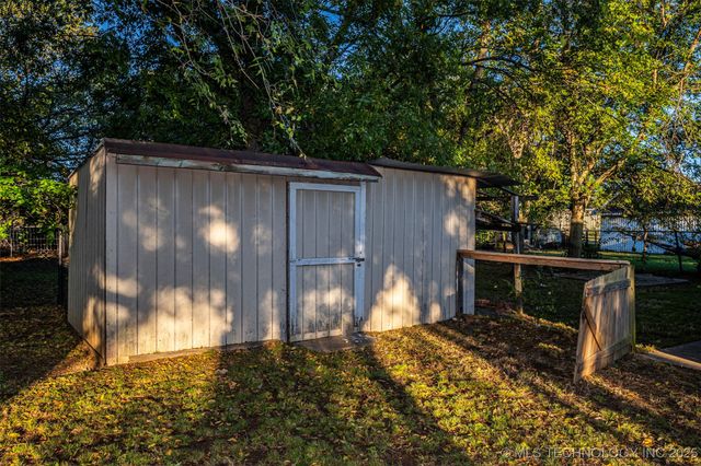 613 F Street SW, Ardmore, OK 73401