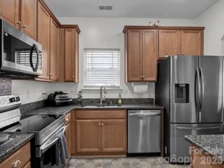 5912 Almond Road, Charlotte, NC 28227