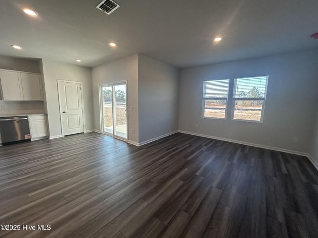 563 Coronado Avenue SE 57, Leland, NC 28451