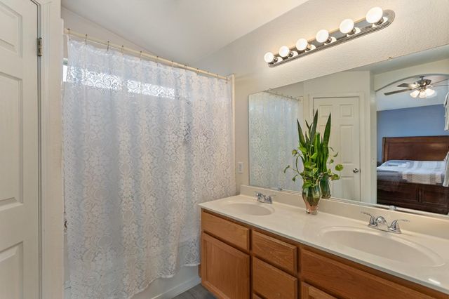 2380 Winterrush Ln, Lincoln, CA 95648