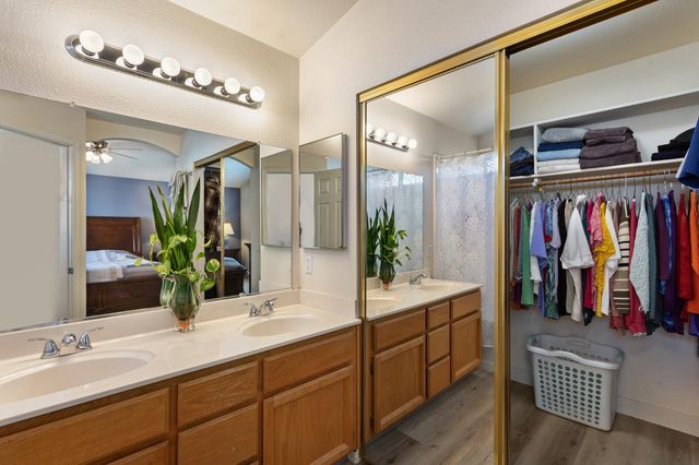2380 Winterrush Ln, Lincoln, CA 95648