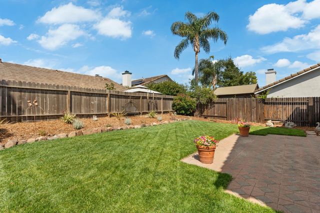 2380 Winterrush Ln, Lincoln, CA 95648