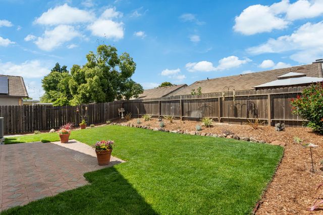 2380 Winterrush Ln, Lincoln, CA 95648