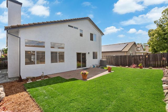 2380 Winterrush Ln, Lincoln, CA 95648
