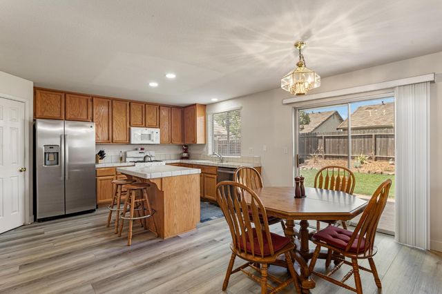 2380 Winterrush Ln, Lincoln, CA 95648