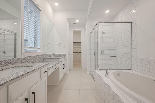 235 Sky Top Drive, Montgomery, TX 77316