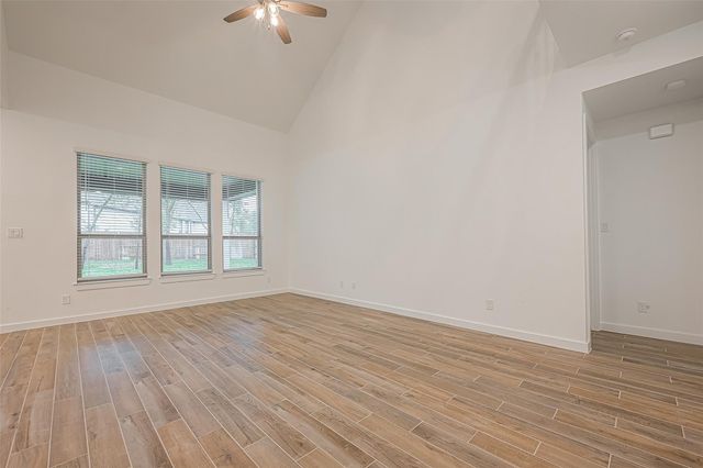 235 Sky Top Drive, Montgomery, TX 77316