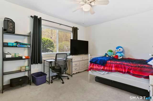 100 Ten Coat Lane 2C, Shelton, CT 06484