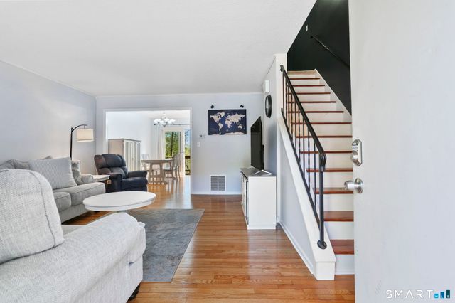 100 Ten Coat Lane 2C, Shelton, CT 06484