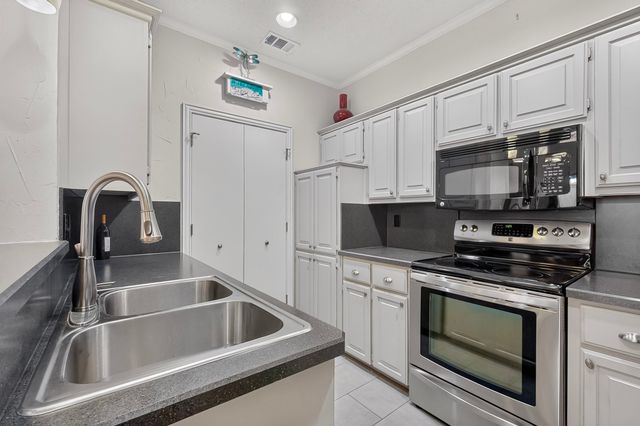 6333 Southpoint Drive, Dallas, TX 75248