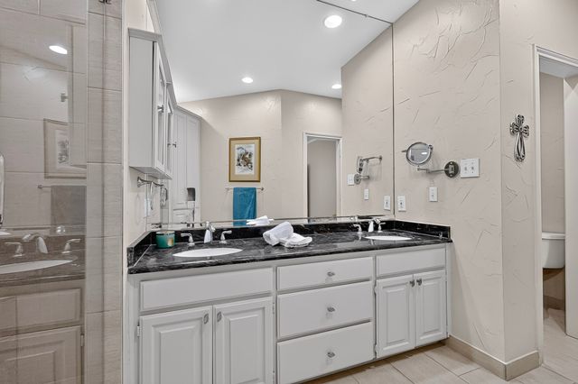 6333 Southpoint Drive, Dallas, TX 75248