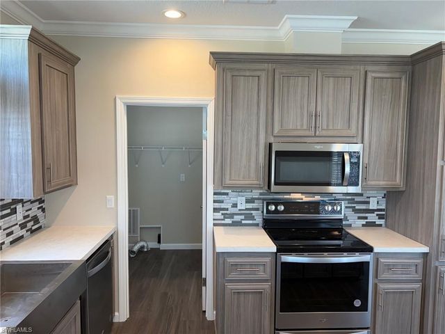 17610 Peppard DR, Fort Myers Beach, FL 33931