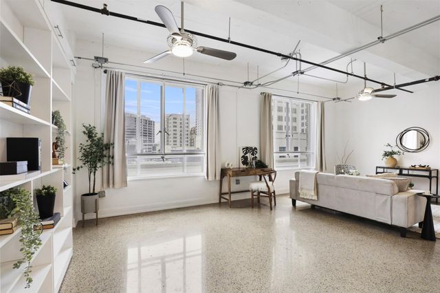 710 Colorado ST 4G, Austin, TX 78701