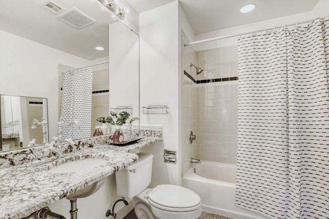 710 Colorado ST 4G, Austin, TX 78701