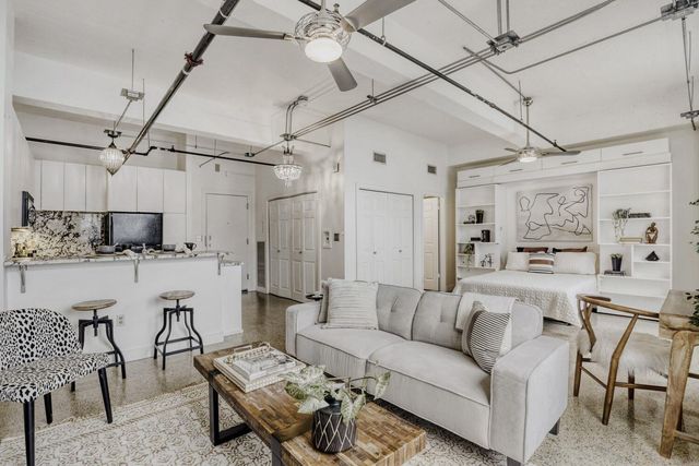 710 Colorado ST 4G, Austin, TX 78701