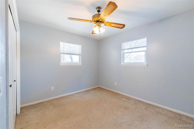 12579 Spruce Lane, Perry, MI 48872