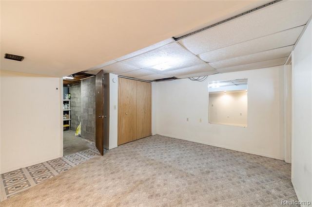 12579 Spruce Lane, Perry, MI 48872