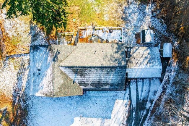 12579 Spruce Lane, Perry, MI 48872