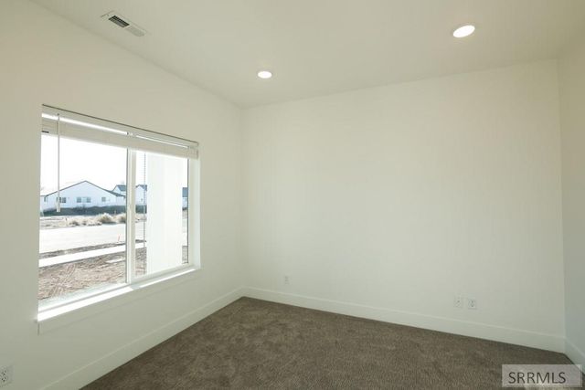 619 Curlew Drive, Ammon, ID 83401