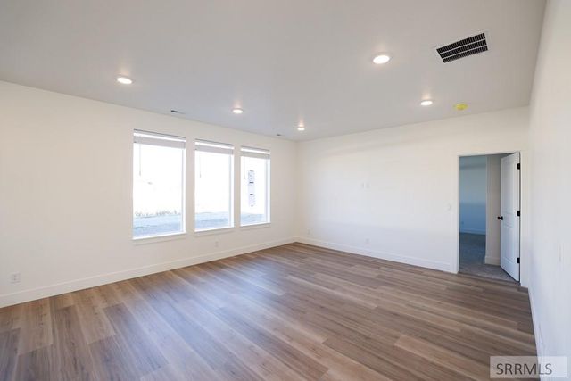 619 Curlew Drive, Ammon, ID 83401