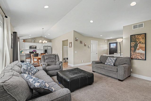 11436 Crestridge Court, Holland, MI 49424