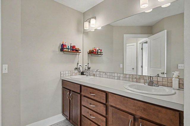 11436 Crestridge Court, Holland, MI 49424