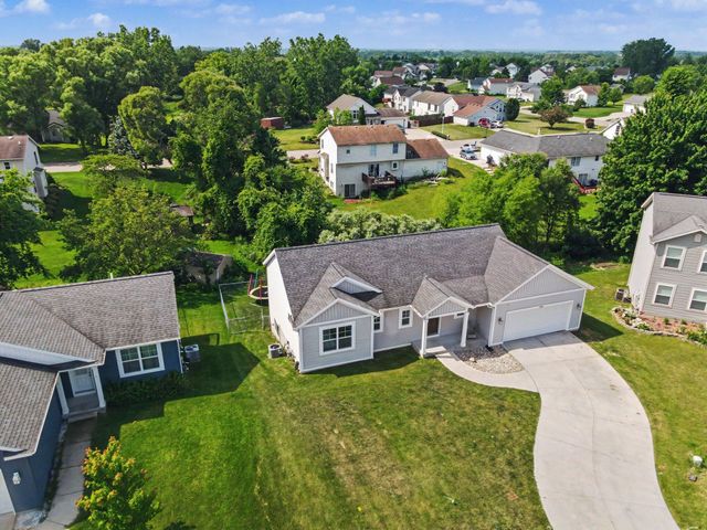 11436 Crestridge Court, Holland, MI 49424