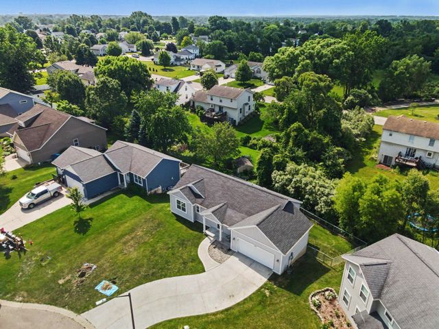 11436 Crestridge Court, Holland, MI 49424