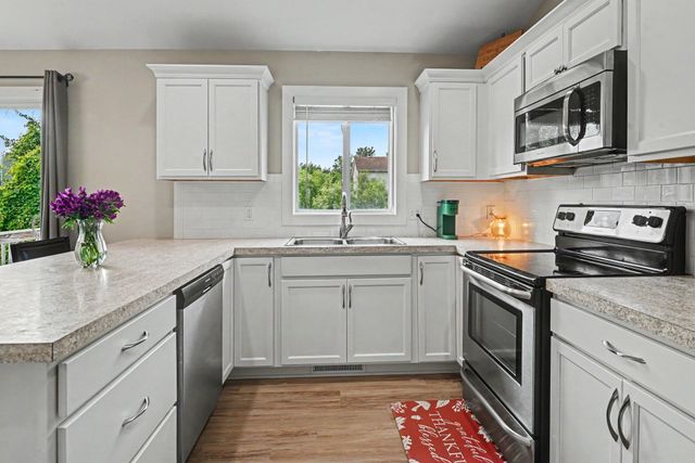 11436 Crestridge Court, Holland, MI 49424