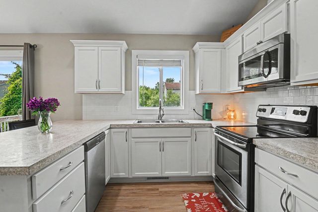 11436 Crestridge Court, Holland, MI 49424