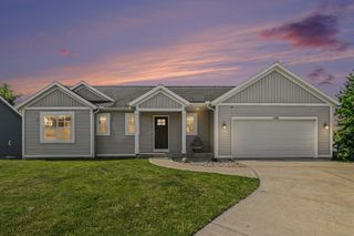 11436 Crestridge Court, Holland, MI 49424