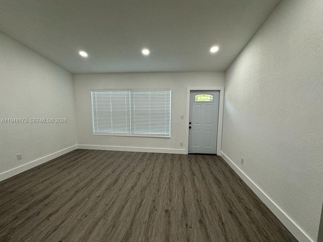 11912 NE 10th Ave 2, Biscayne Park, FL 33161