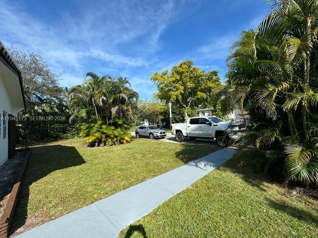 11912 NE 10th Ave 2, Biscayne Park, FL 33161