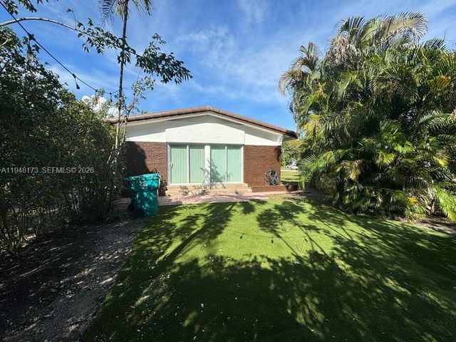 11912 NE 10th Ave 2, Biscayne Park, FL 33161