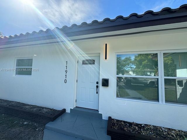 11912 NE 10th Ave 2, Biscayne Park, FL 33161