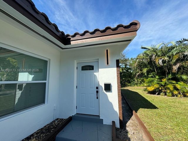 11912 NE 10th Ave 2, Biscayne Park, FL 33161