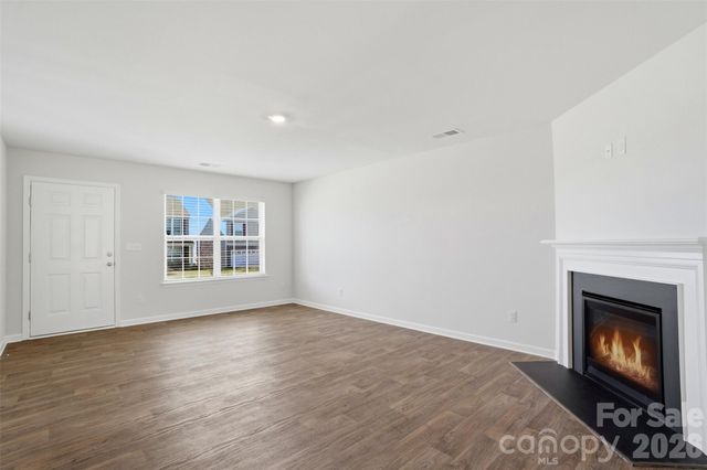 3163 Winesap Drive, Dallas, NC 28034