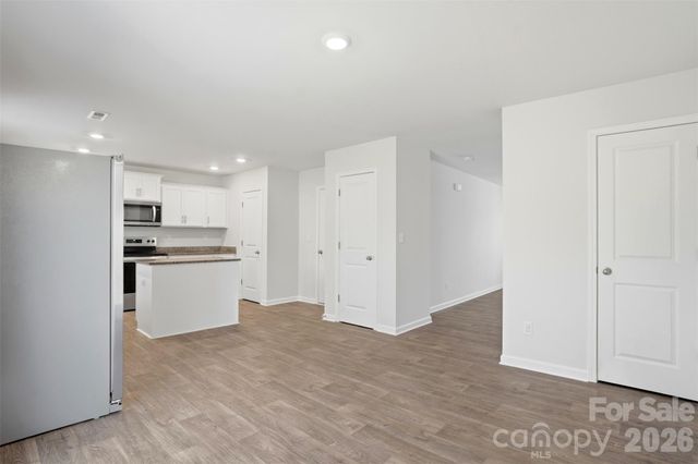 3163 Winesap Drive, Dallas, NC 28034