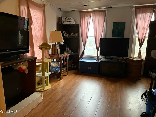 3-5 Jalet Street, Whitehall Village, NY 12887