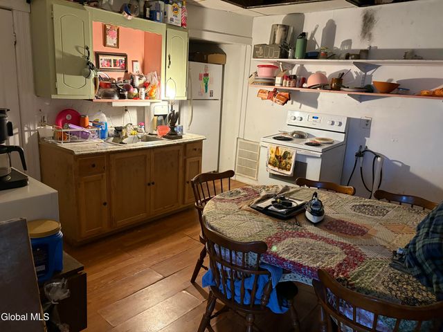 3-5 Jalet Street, Whitehall Village, NY 12887