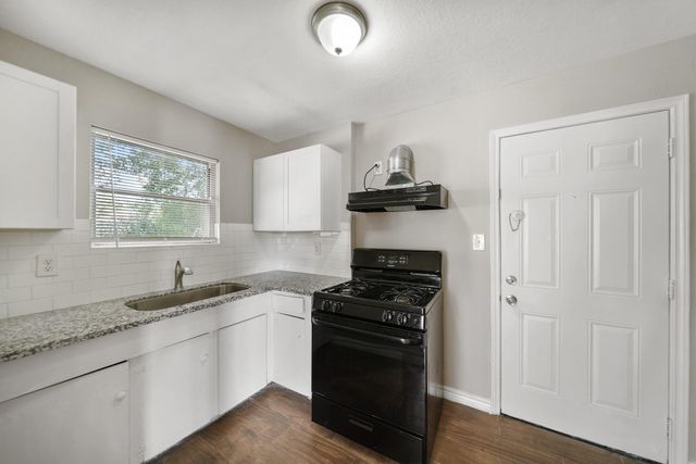 13 13th Street N 13, Texas City, TX 77590