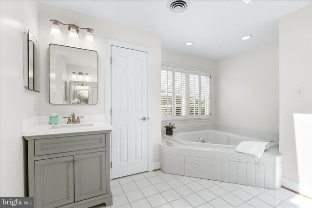 3033 AVERLEY RD, Ijamsville, MD 21754