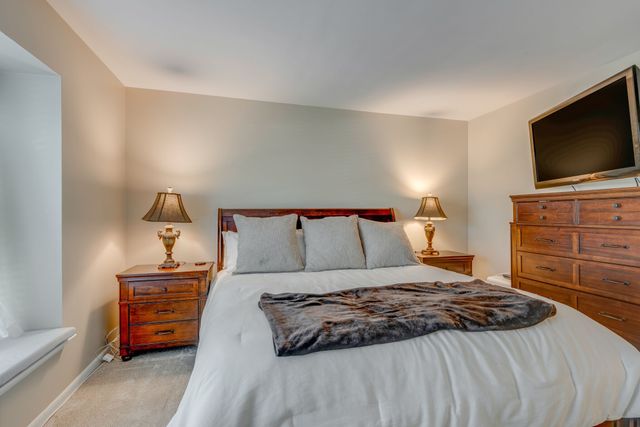 3000 Hillsboro Pike Apt 33, Nashville, TN 37215