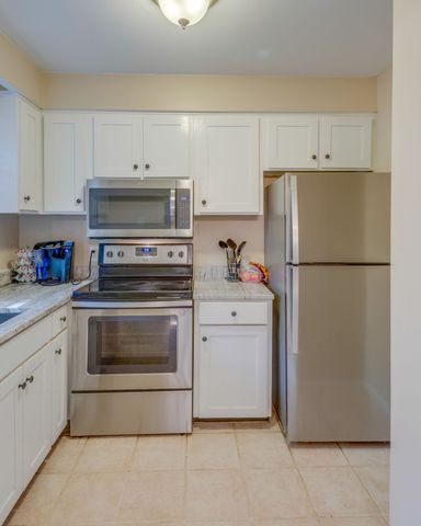 3000 Hillsboro Pike Apt 33, Nashville, TN 37215